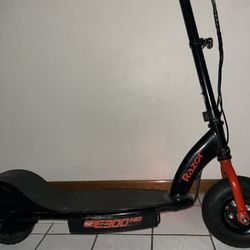 Razor E300 HD