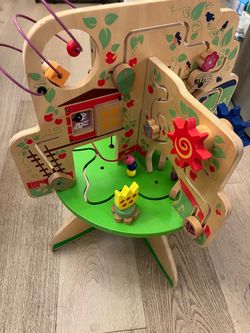 Melissa and Doug  play table