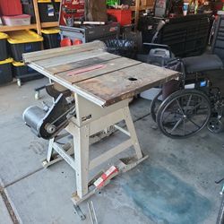 Table Saw. Old School. Beast