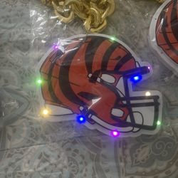 Cincinnati Bengals Light Up chain and Charm 