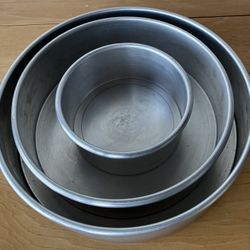 3 Magic Line Cake Pans.6/3,10/3, and 12/3.All with Magic Line Stamp & Size.