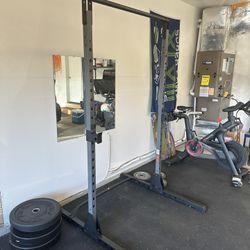 Squat Rack - Fitness Reality