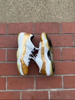 JORDAN 11 LOW CLOSING CEREMONY SZ 10.5 LIGHTLY WORN/NO BOX