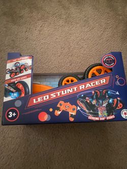 2x Brand New RC Stunt Cars (Genesis + Sharper Image)
