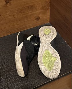 Boy Toddler Nike shoes