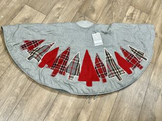Christmas Tree Skirt (new) - 50”
