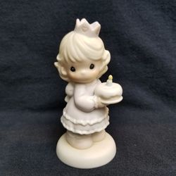 Collectable  Ceramic Figurine 