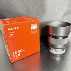 Sony FE 50mm f/1.8 Full-frame Standard Prime Lens for Sony E Mount SEL50F18F