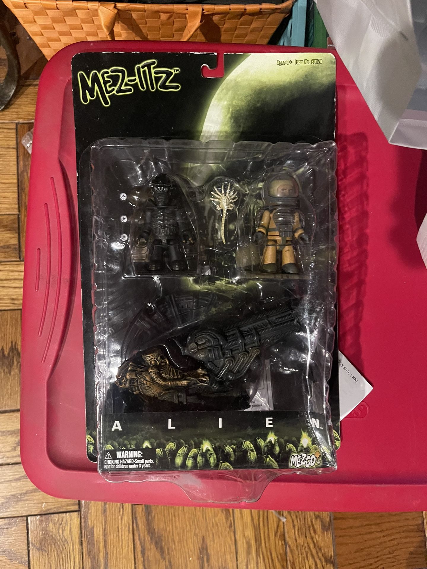 Mez Itz Alien Figure Set Vintage $30 OBO
