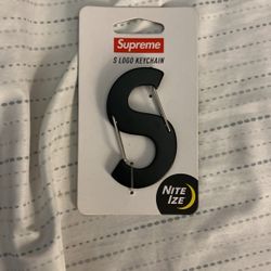 Supreme S Logo Keychain 