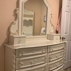 Complete Twin Bedroom Set