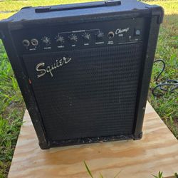 Fender Guitar Amplifier Squier Champ 15B Input 120v- 60 Hz Asking $80 Pickup In Edinburg 
