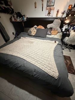 King bed