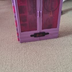 Barbie Closet 