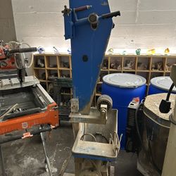 Upright beltsander