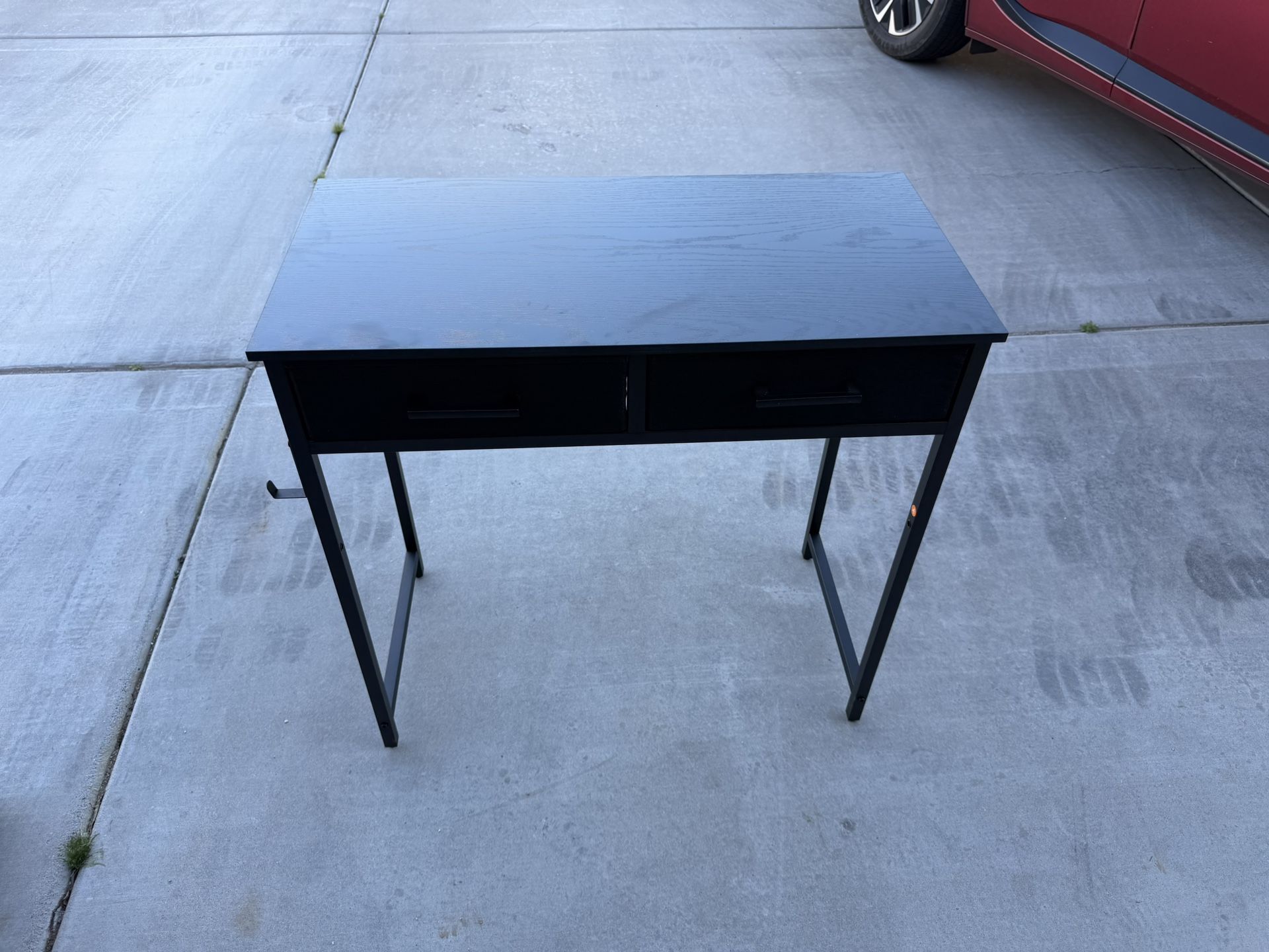 Black Desk With Drawers
