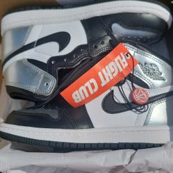 Jordan 1's Retro High OG Silver Toe