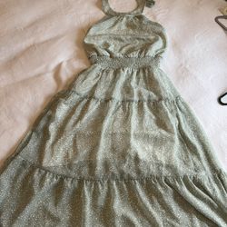 Dresses Size Medium , Large And Small 