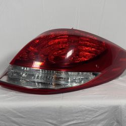 2012-2017 Hyundai Veloster OEM Tail Light Assembly