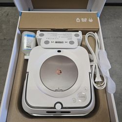 iRobot Braava Jet M6 Robot Mop