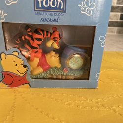 Clock  Winnie The Pooh Vintage And New 