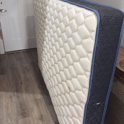Full size mattress - need gone today 