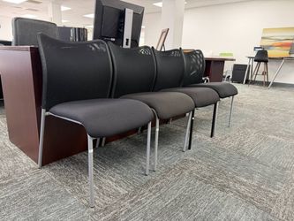 Office Chair / Guest Chairs | 9to5 Seating
