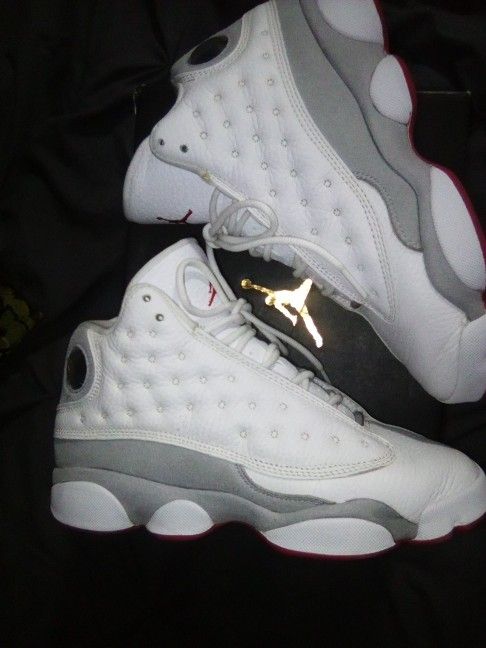 JORDAN RETRO 13s "WOLF GREY" WHITE AND TRUE RED