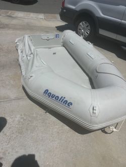 Inflatable boat