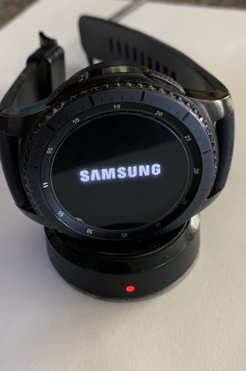 Samsung Galaxy Gear S3 Frontier Smart Watch!!
