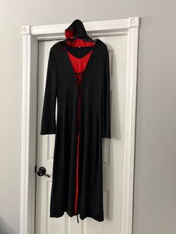Black and Red Hooded Halloween Costume Robe XL