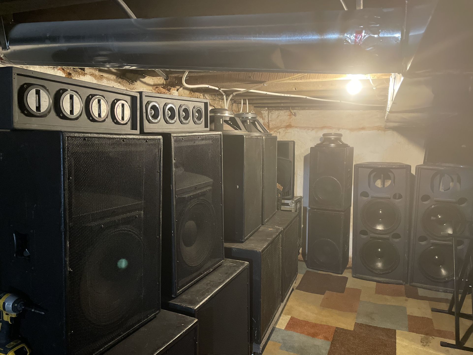 DJ speakers for sale