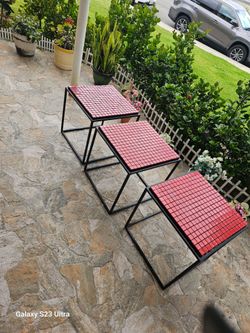 18" said table  out & indoor  heavy Duty  like new  $20 ea