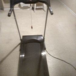 Treadmill Barely Used 
