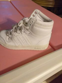 Boys hi top adidas