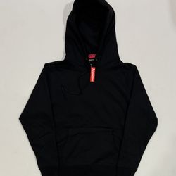 Black Supreme Hoodie 