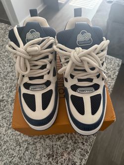 Louis Vuitton skate size 45