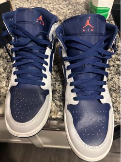 Jordan 1 mid