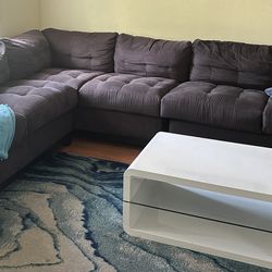Couch. Sectional 