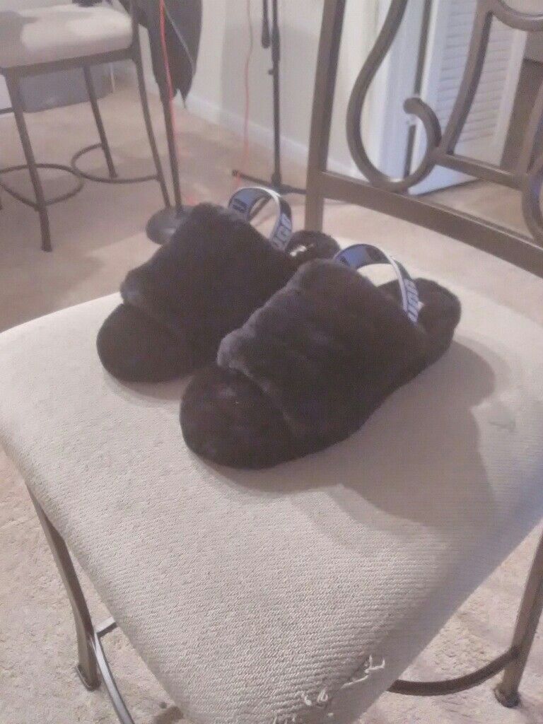UGG Fluff Yeah Slippers SIZE 7