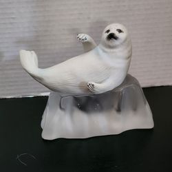 Vintage 1987 Franklin Mint Seal Snow Pup Figurine