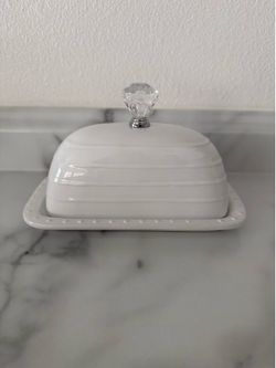 Butter dish