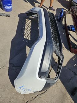 Honda Crv front bumper Oem