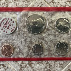 1972 US Mint Set United States Original Government Packaging 