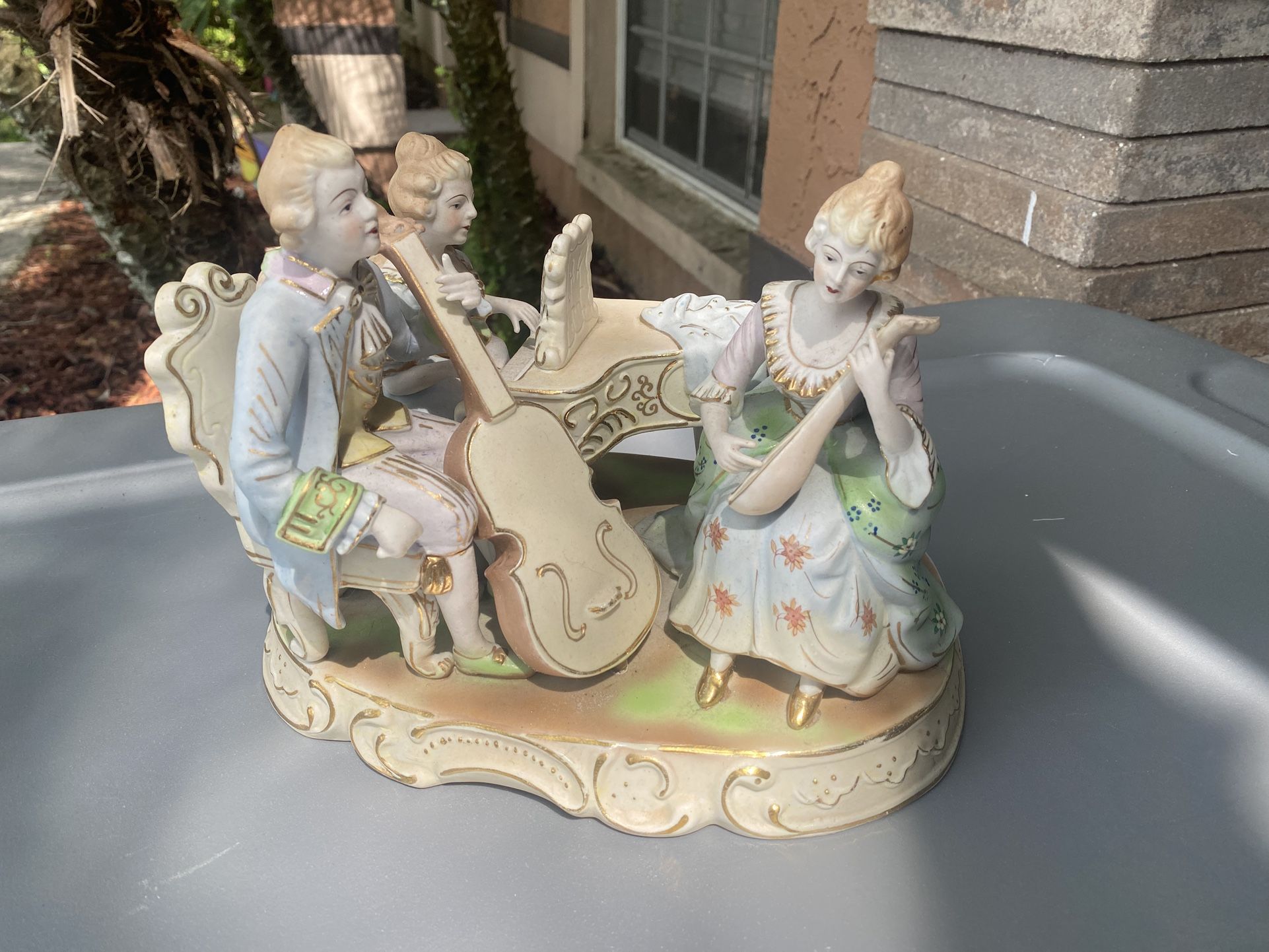 Rare Antique Statue Collectible