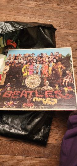 Beatles Sgt Peppers Lonely Hearts Club Ban