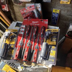Flex Toro De 3/8 , De 1/4 Y Set De Desarmadores Milwaukee 