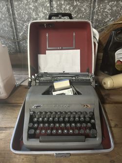 Royal Type Writer