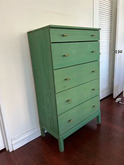 Drawer dresser