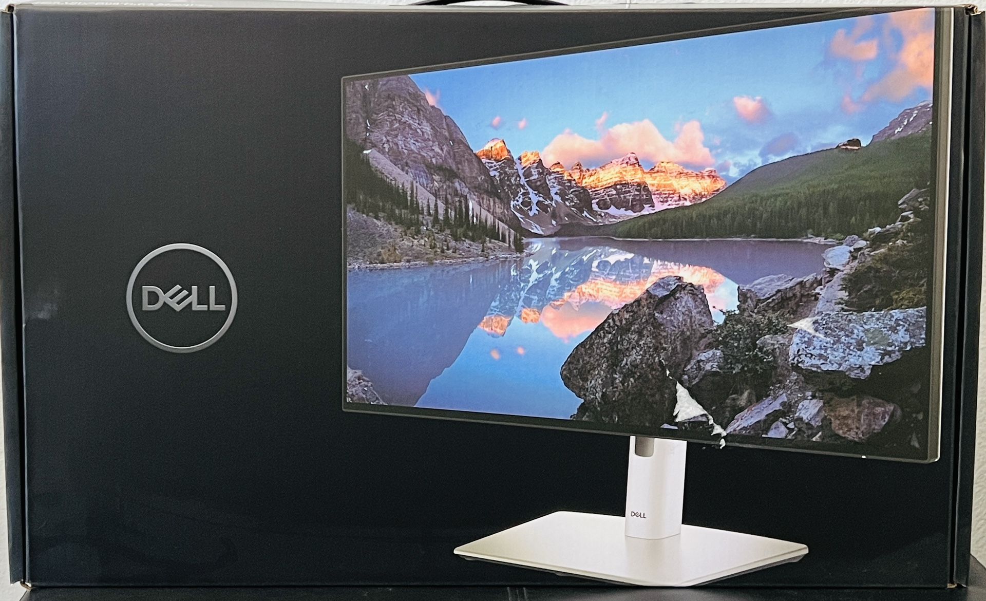 Dell UltraSharp 24 Monitor U2424H - New